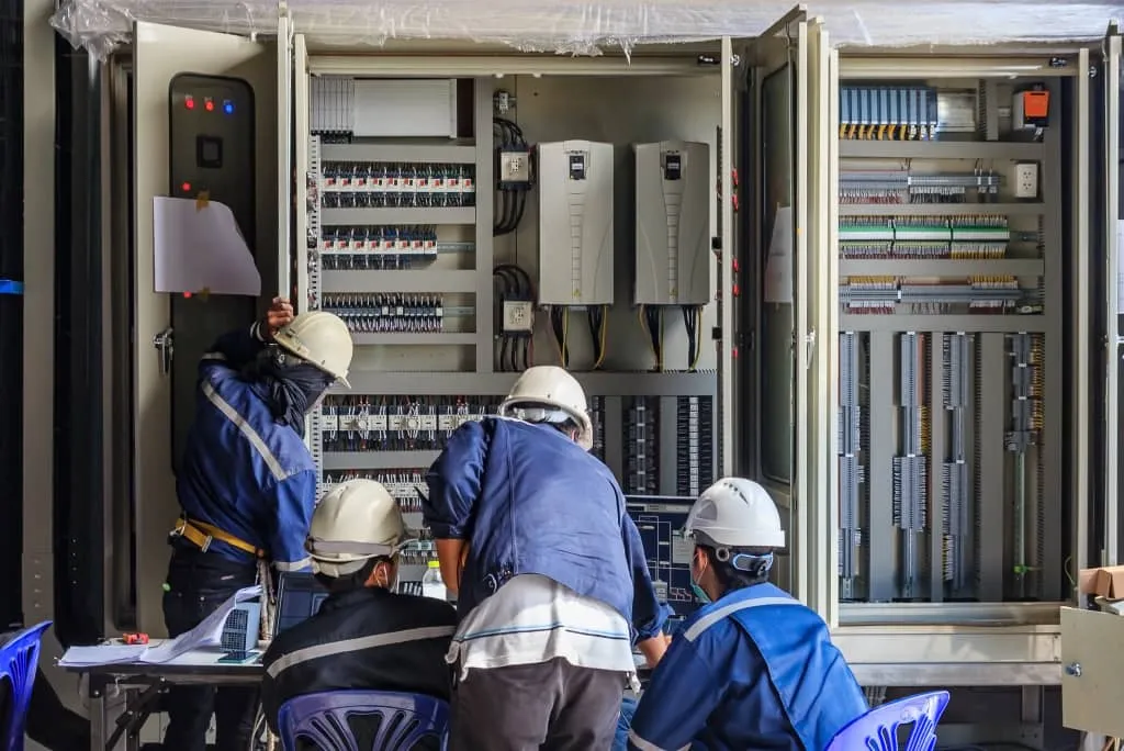 خدمات برنامه نویسی پی ال سی در کرج