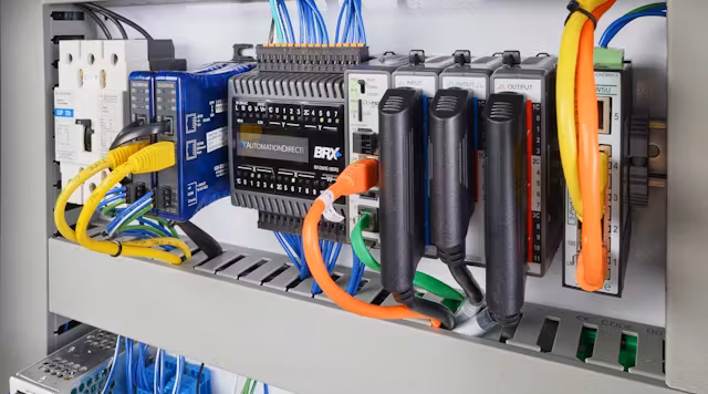 استفاده از plc در خط تولید تجهیزات پزشکی