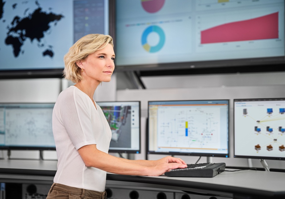 مانیتورینگ و کنترل از راه دور با PLC زیمنس